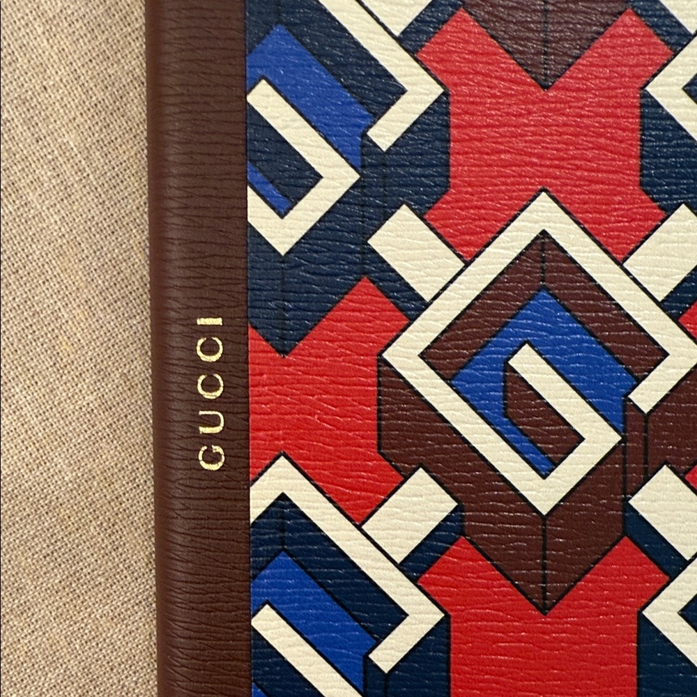 Gucci Red and Blue Graphic lifestyle Notebook authentic Gift Set - Picture 3 of 10